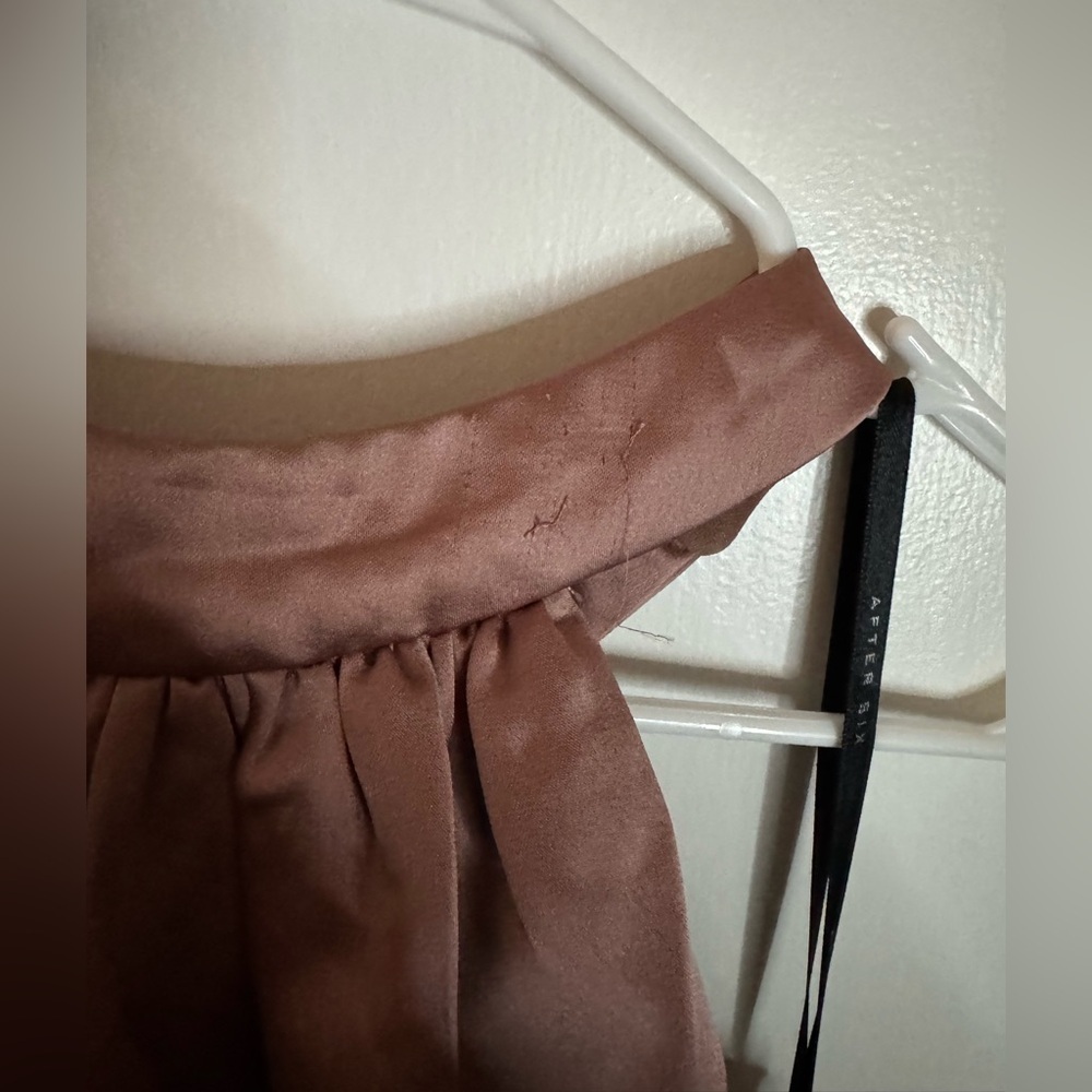 Elegant Mauve Evening Gown - Picture 5 of 6